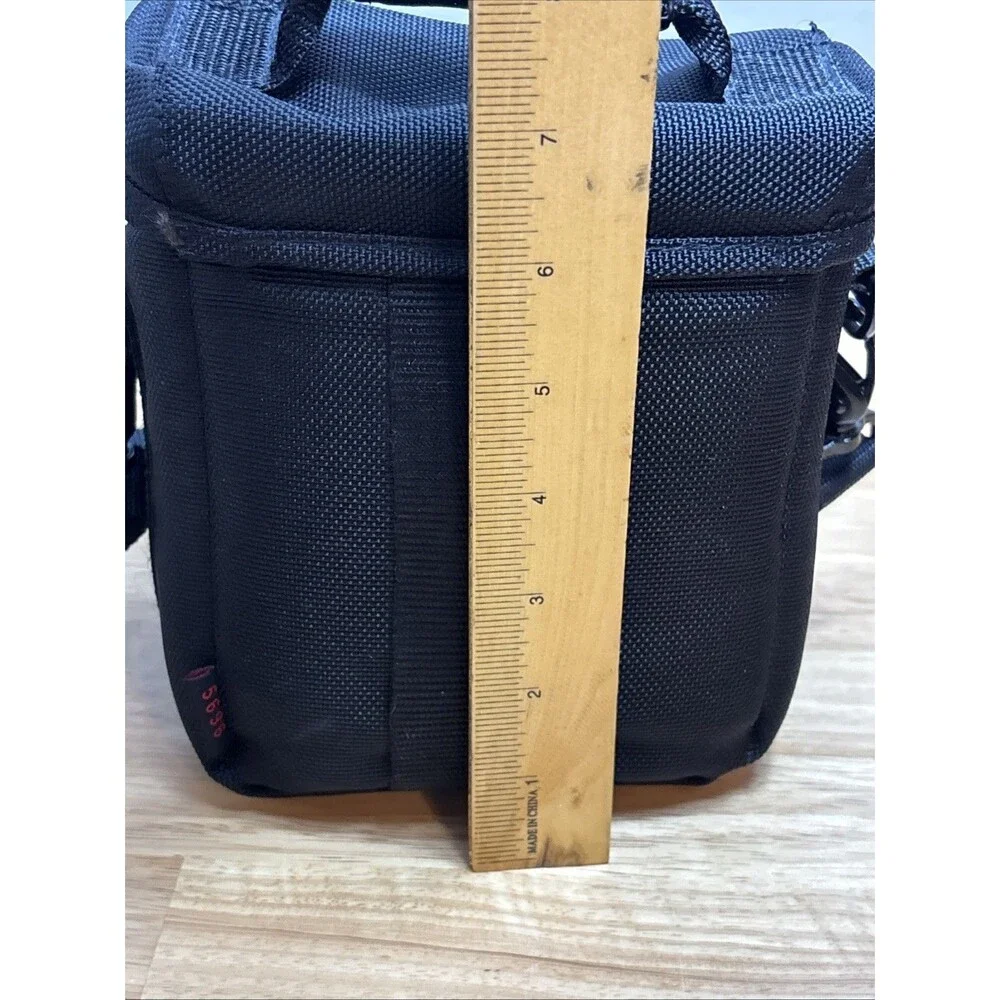 Tamrac Digital Series Digital Camera Carrying Bag 5696 Black Light Weight